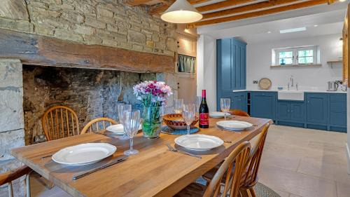 Alvescot House | Taylor's Cottage