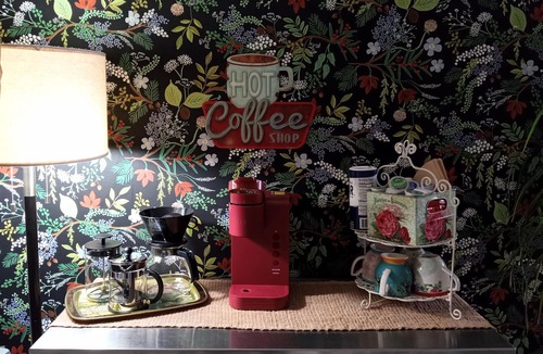 Fall River Apartment | Taylor's Pharmacy Guesthouse