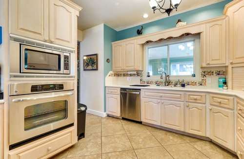 Taylor House | Taylor Vacation Rental w/Patio & Creek Access!