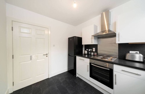 Glenisla Apartment | Taypark Garden View Apartment