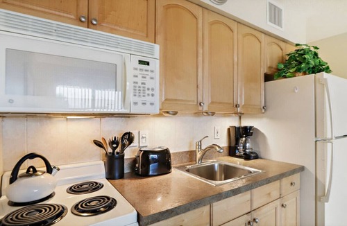 Madeira Beach Condo | TB10: Beautiful Madeira Beach 1 Bedroom 2nd Floor