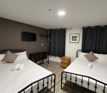 Barking Hotel | TBH Hotel