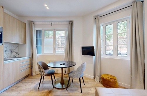 13th Arrondissement Apartment | TBS 26 - Cosy and charming studio in Paris