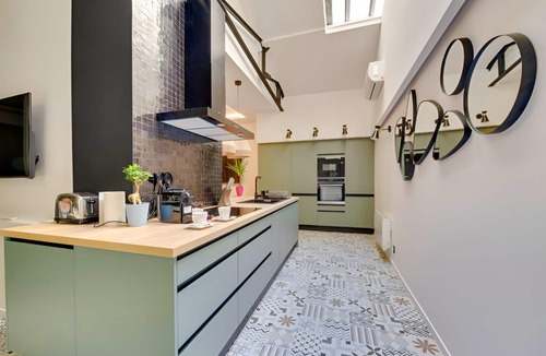 Saint-Germain-des-Pres Apartment | TBS 40 - Chic and modern apartment