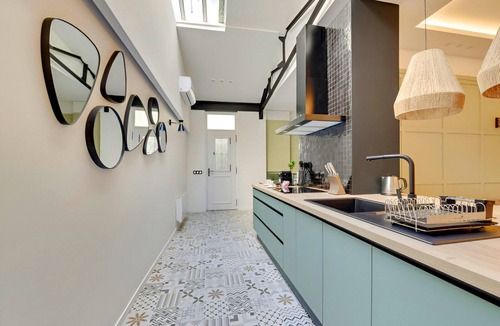 Saint-Germain-des-Pres Apartment | TBS 40 - Chic and modern apartment