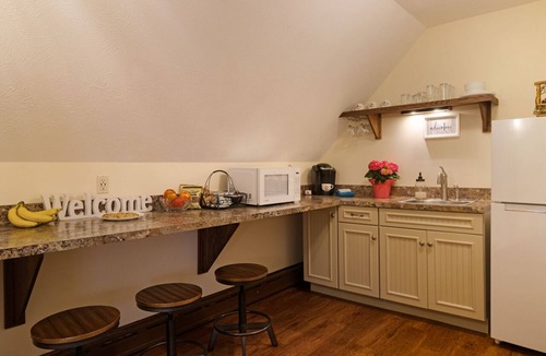 Traverse City Apartment | TC Retreat Beaches, Trails, Dining, Wineries, Downtown- #2