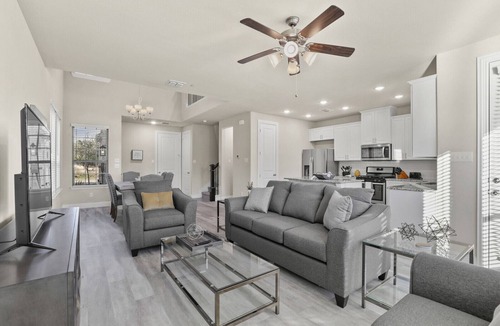 Plano House | TCH - 3BR/2.5BA Home in Plano - G1