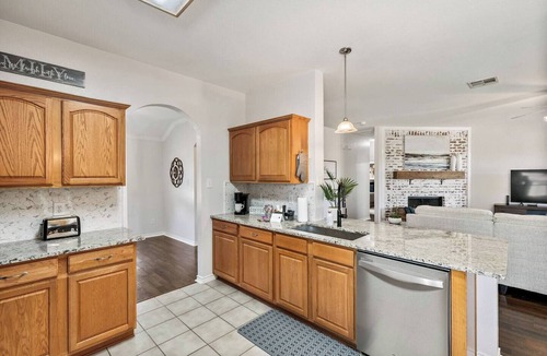 Murphy House | TCH - Cozy 3bd/2ba home in Murphy with Office Area