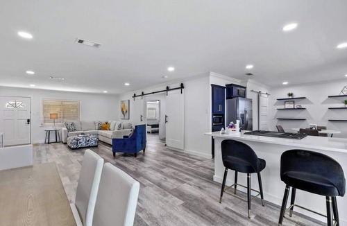 Grapevine House | TCH - Cozy 3bd/2ba home in Grapevine w/Workspace