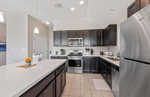 Buda House | TCH - Quiet 3bd/2ba near everything in Buda
