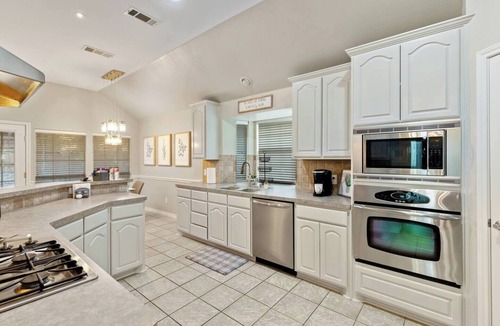 Highland Village House | TCH - Spacious 4bd/3ba home in Highland Village