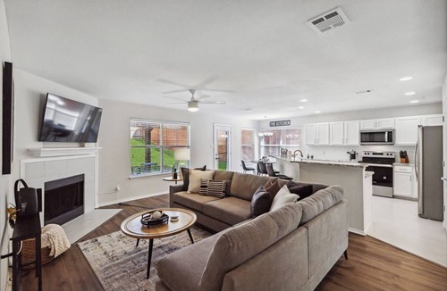 Sachse House | TCH - Spacious 4bd/2ba home in Sachse with Office