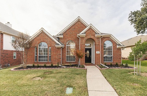 Lewisville House | TCH - Spacious 4bd/2ba home in Lewisville w/Office