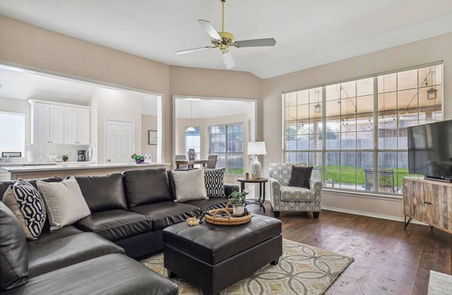 Flower Mound House | TCH - Spacious 4bd/2ba in Lewisville w/Workspace