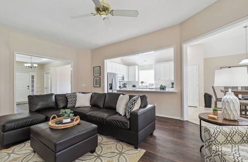 Flower Mound House | TCH - Spacious 4bd/2ba in Lewisville w/Workspace