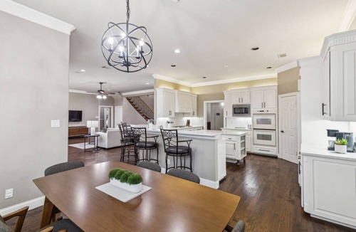 Southwest Carrollton House | TCH - Spacious 4bd/4ba home in Carrollton w/Office