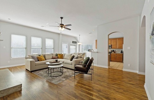 Wylie House | TCH - Spacious 5bd/3ba home in Wylie w/Workspace