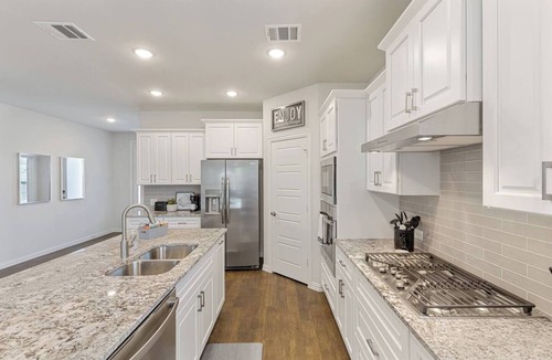 Northlake House | TCH - Spacious 5bd/3ba home in Northlake w/Office