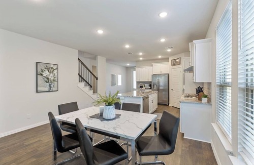 Northlake House | TCH - Spacious 5bd/3ba home in Northlake w/Office