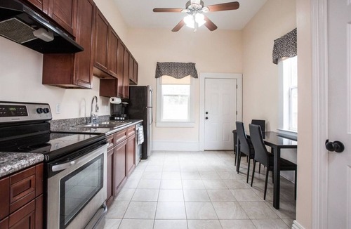 East Riverside House | Tchoup House One - Historic Shotgun In Uptown