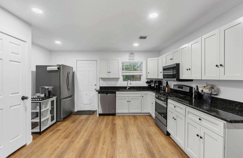 Fort Worth House | TCU Area Home - Blue Bonnet Circle