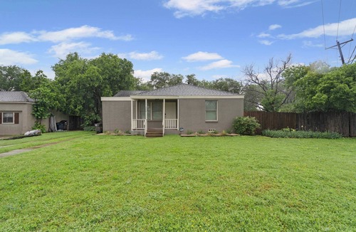 Fort Worth House | TCU Area Home - Blue Bonnet Circle