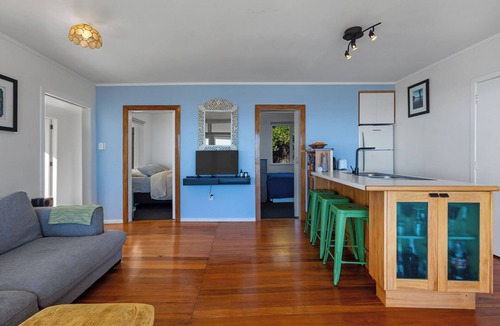 Ahipara House | Te Hu - Ahipara Beachfront Bach