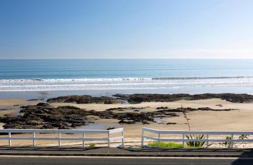 Ahipara House | Te Hu - Ahipara Beachfront Bach