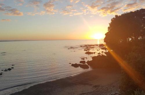 Te Kaha Hotel | Te Kaha Beach Hotel