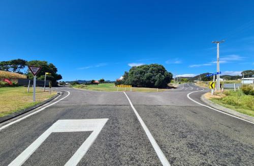 Te Kaha Hotel | Te Kaha Beach Hotel