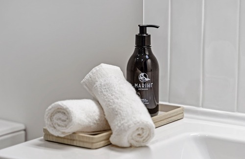 Te Akau Cabin | Te Karaka Lodge