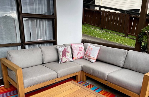 Te Mata Apartment | Te Mata Bach a road back from Te Mata beach