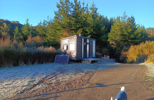 Shannon House | Te Paki Dam View by Tiny Away