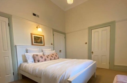 Blayney Bed & Breakfast | Te Rata House - Drawing Room