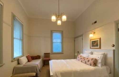 Blayney Bed & Breakfast | Te Rata House - Drawing Room