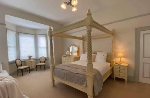 Blayney Bed & Breakfast | Te Rata House - Master Suite