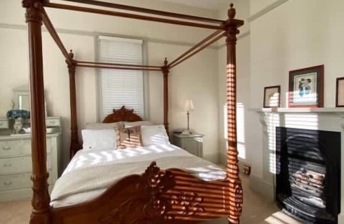 Blayney Bed & Breakfast | Te Rata House - Westview Room