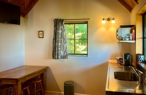 Waitomo Caves Cottage | Te Tiro Accommodation