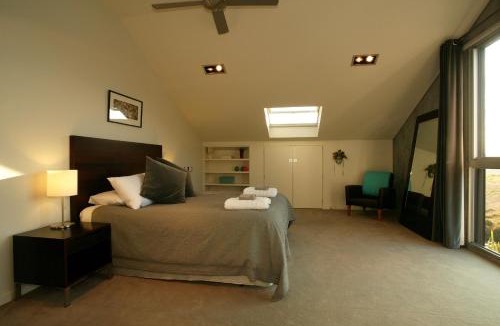 Taiharuru Villa | Te Whara at Kauri Mountain Point