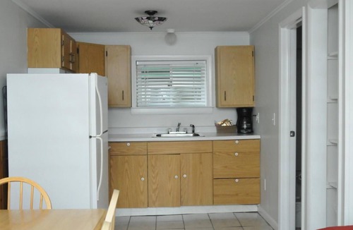 Lake George Hotel | Tea Island Resort