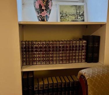 Douvres-la-Delivrande Apartment | Tea Time