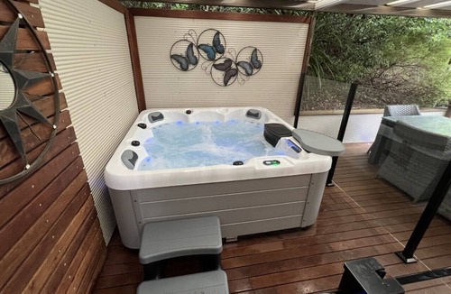 Tootgarook House | Tea Tree Breeze by Ready Set Stay- Unlimited WiFi & Great Location