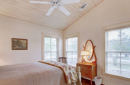 Comfort House | Teachers Cottage at RRR - A Birdy Vacation Rental
