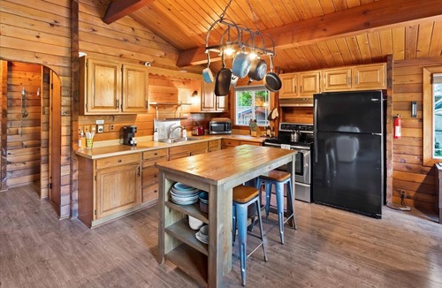 Gold Bar Cabin | Teague's Cabin on the River