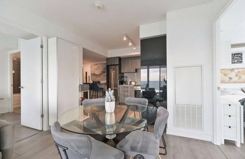 Church and Wellesley Apartment | Teahouse Condos in Downtown Toronto