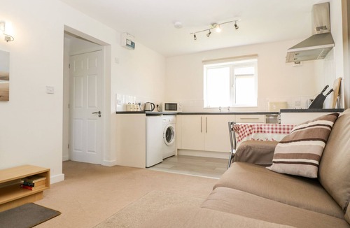 East Huntspill Cottage | Teal