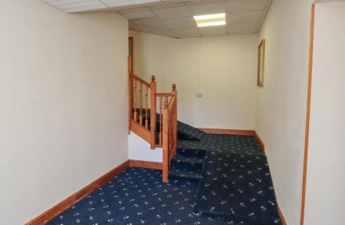 Kingsteignton Apartment | Teal