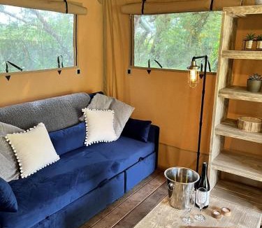 Cutnall Green House | Teal Safari Tent