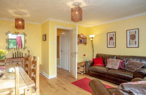 Buckfastleigh House | Ted 'N' Betty's