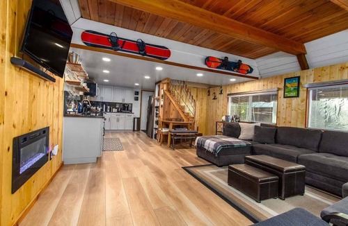 Packwood Cabin | Tee & Ski Cabin | Mt Rainier, White Pass